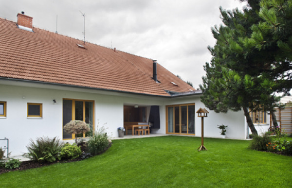 venkovský dům, Střelice u Brna